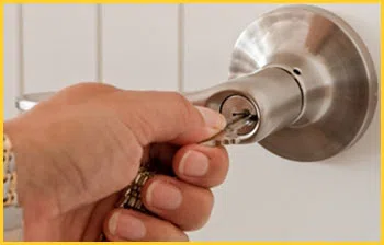 Exclusive Locksmith Service Yonkers, NY 914-801-1179 - 16-emergency-unlock
